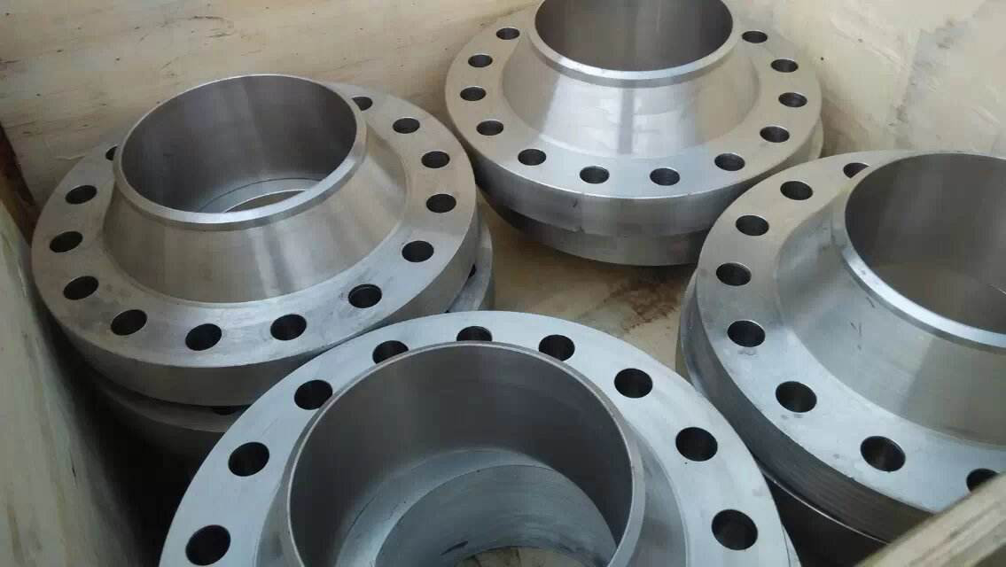 碳(tan)鋼法蘭的(de)基礎知識(shí)詳解