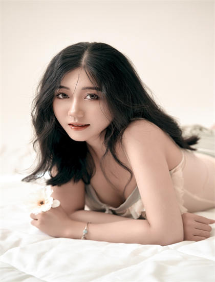 企鹅的生活的文化视角：导演的艺术风格与视觉语言 理解作品的时代背景与文化语境